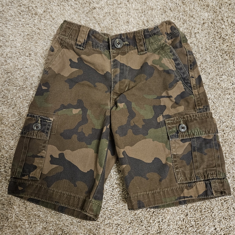 Arizona Jean's Camo Shorts Boys size 5